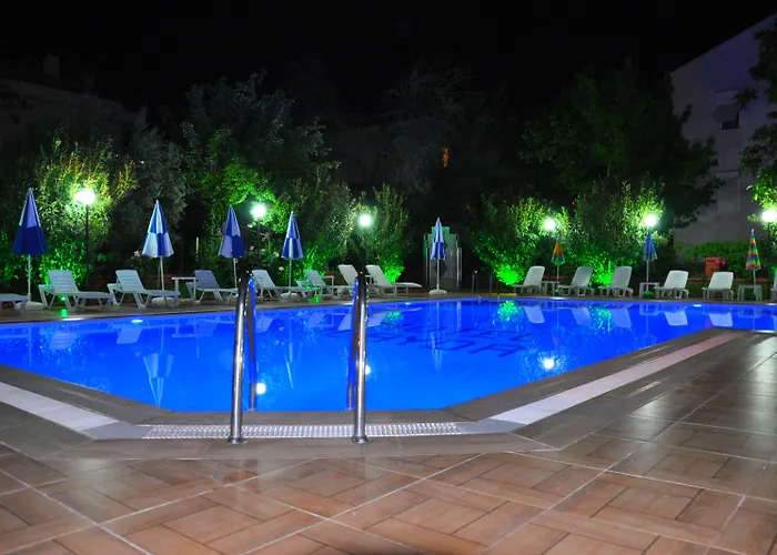 The Valley Hotel