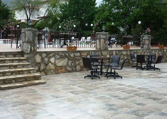 Hotel The Valley 2*
