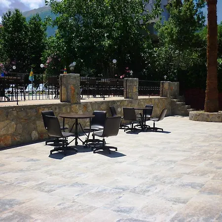 Otel The Valley 2*