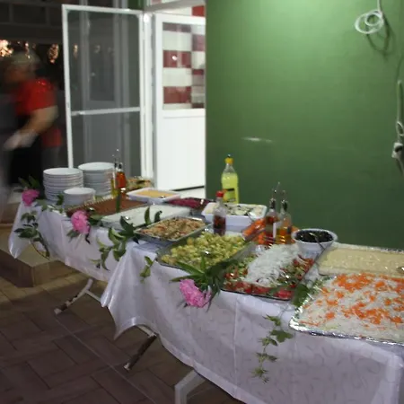 The Valley Otel 2*