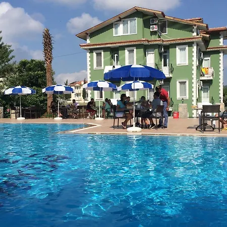 The Valley Otel 2*