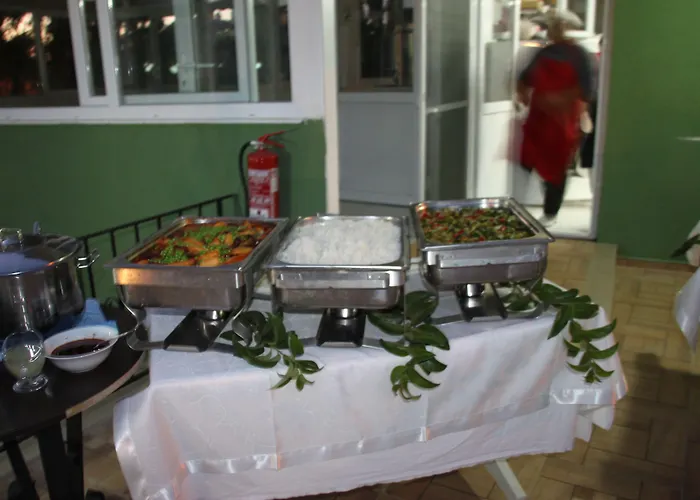 Отель The Valley 2*